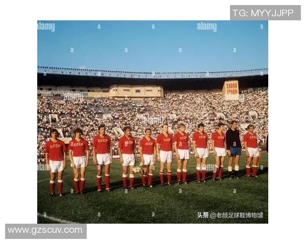 足球球星贴签市场价格揭秘 每张价值与收藏趋势分析